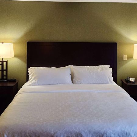 Wingate By Wyndham Kittanning Hotel Екстериор снимка