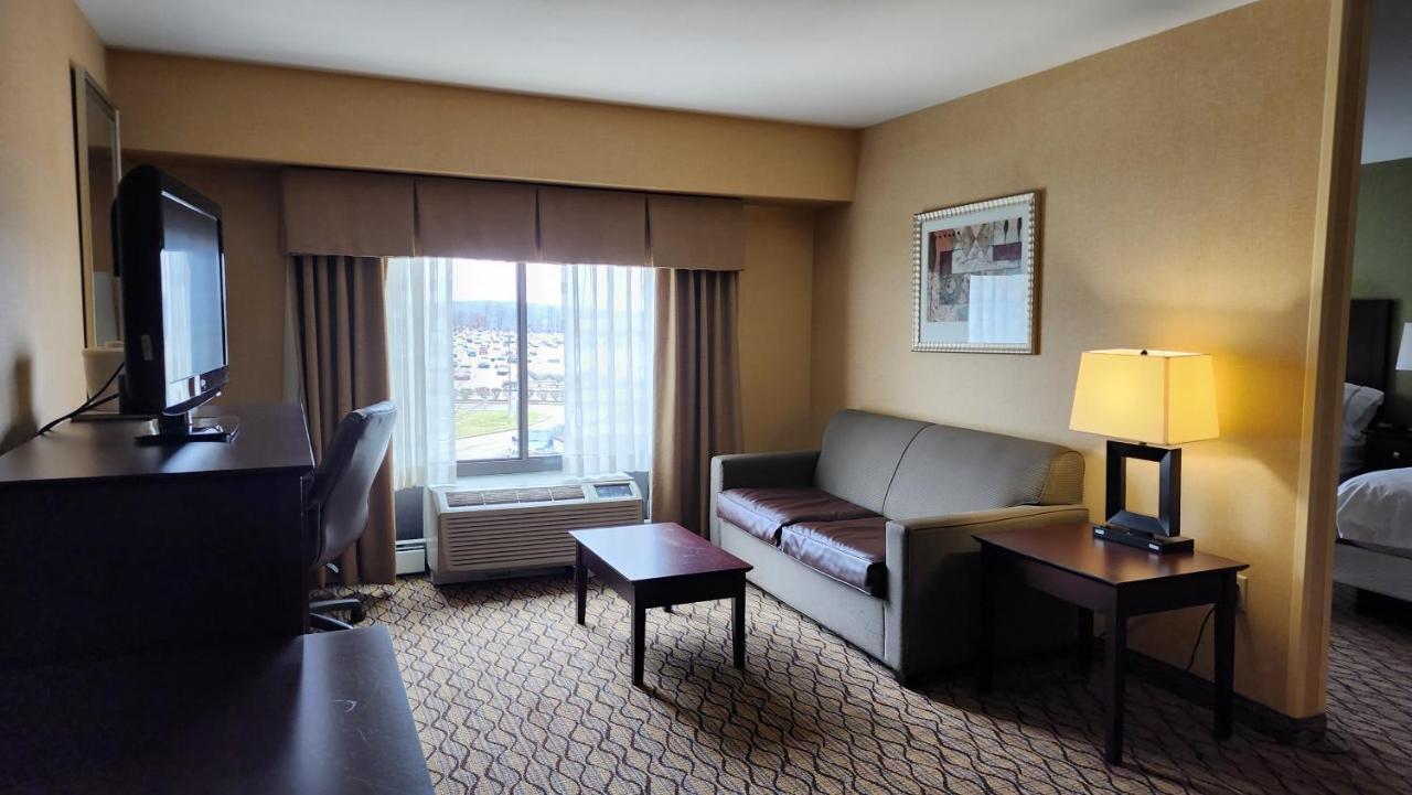 Wingate By Wyndham Kittanning Hotel Екстериор снимка