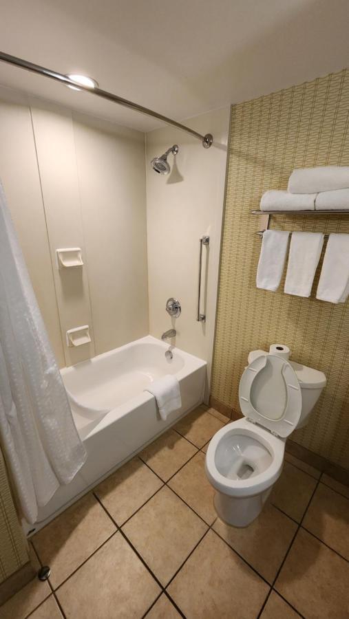 Wingate By Wyndham Kittanning Hotel Екстериор снимка