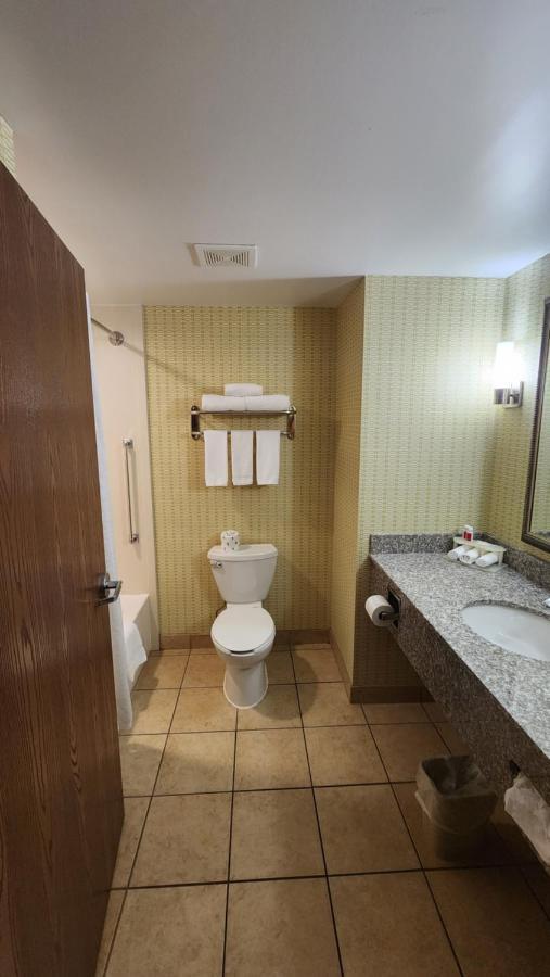 Wingate By Wyndham Kittanning Hotel Екстериор снимка