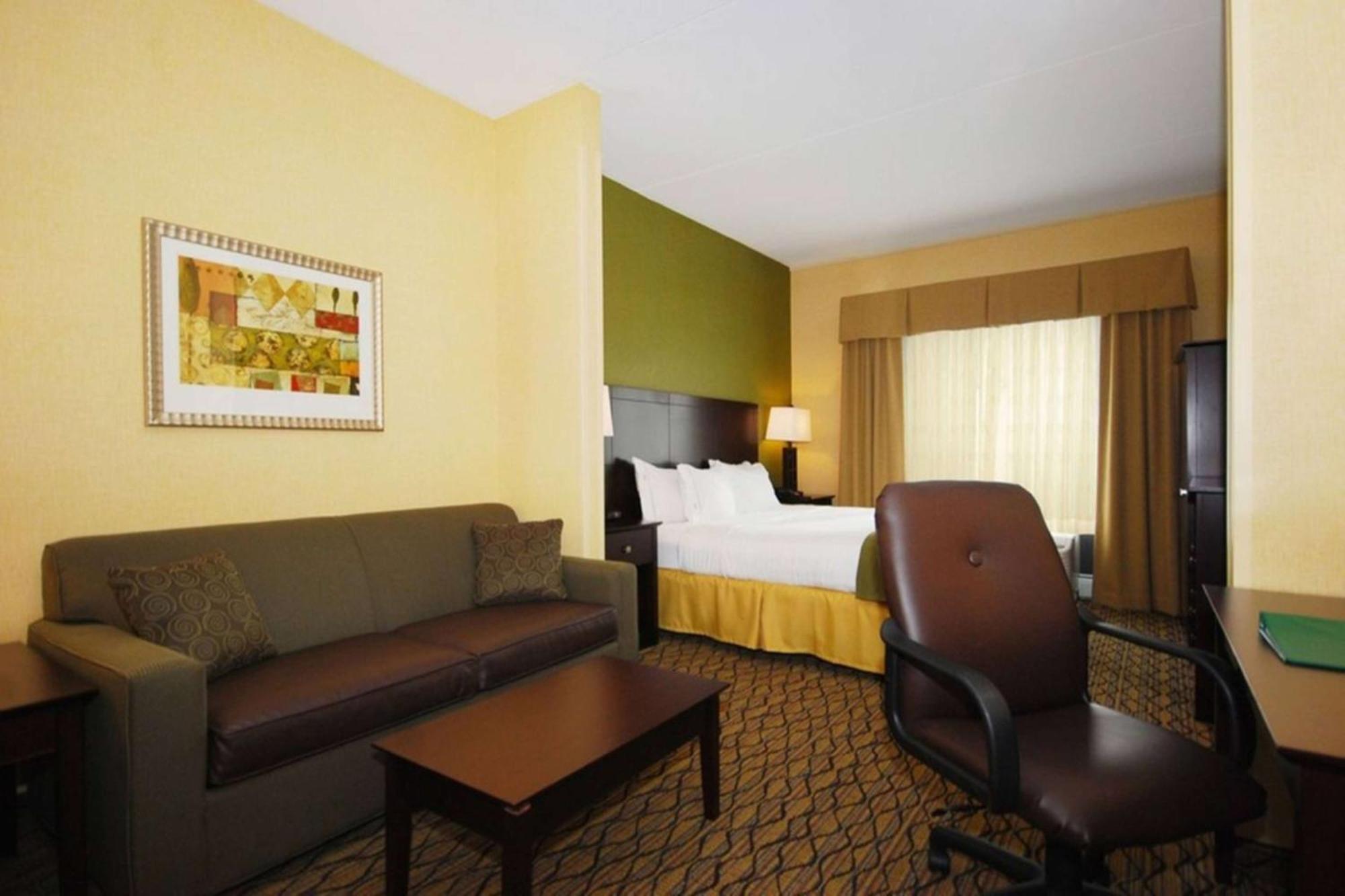 Wingate By Wyndham Kittanning Hotel Екстериор снимка