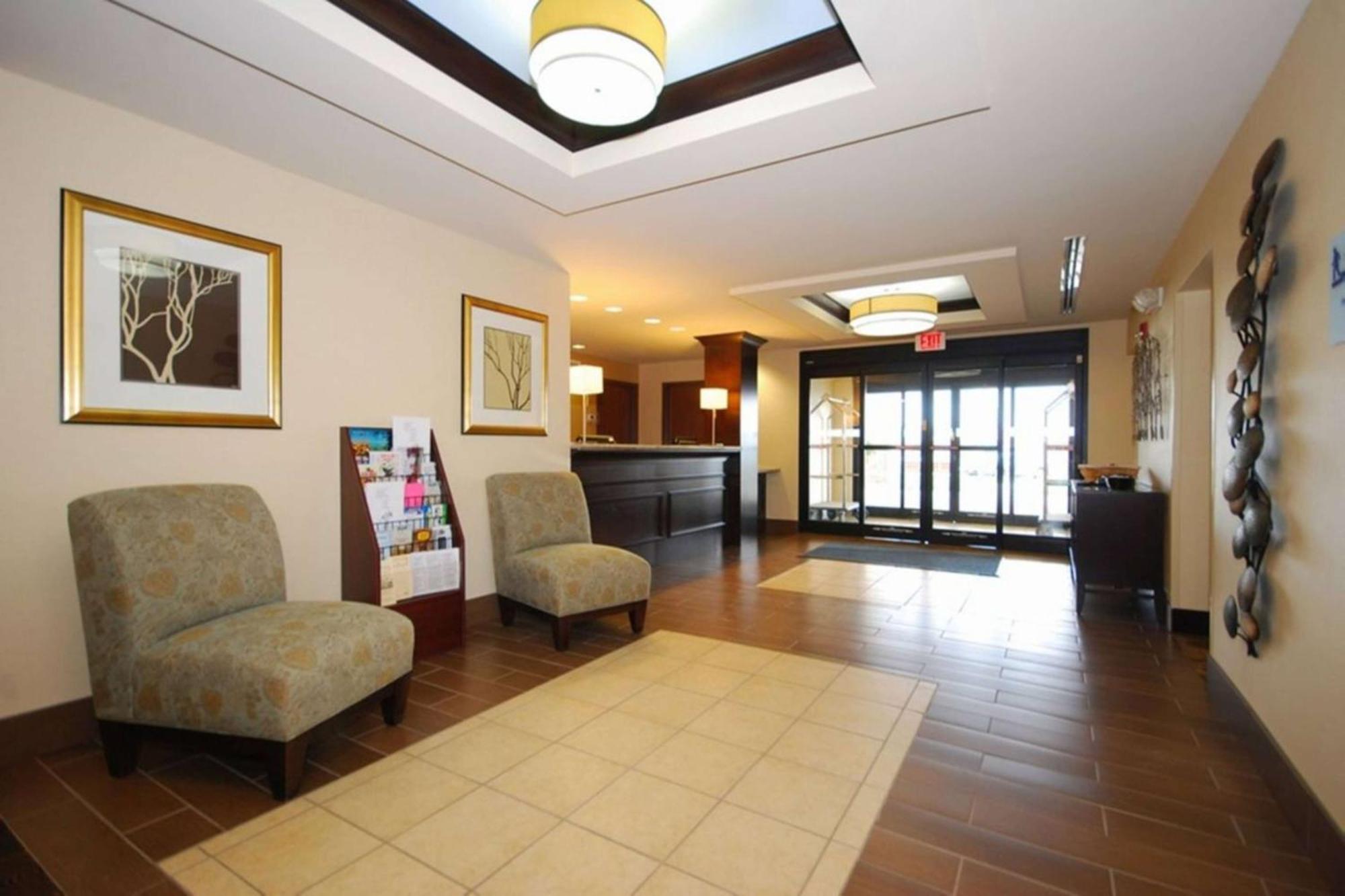 Wingate By Wyndham Kittanning Hotel Екстериор снимка