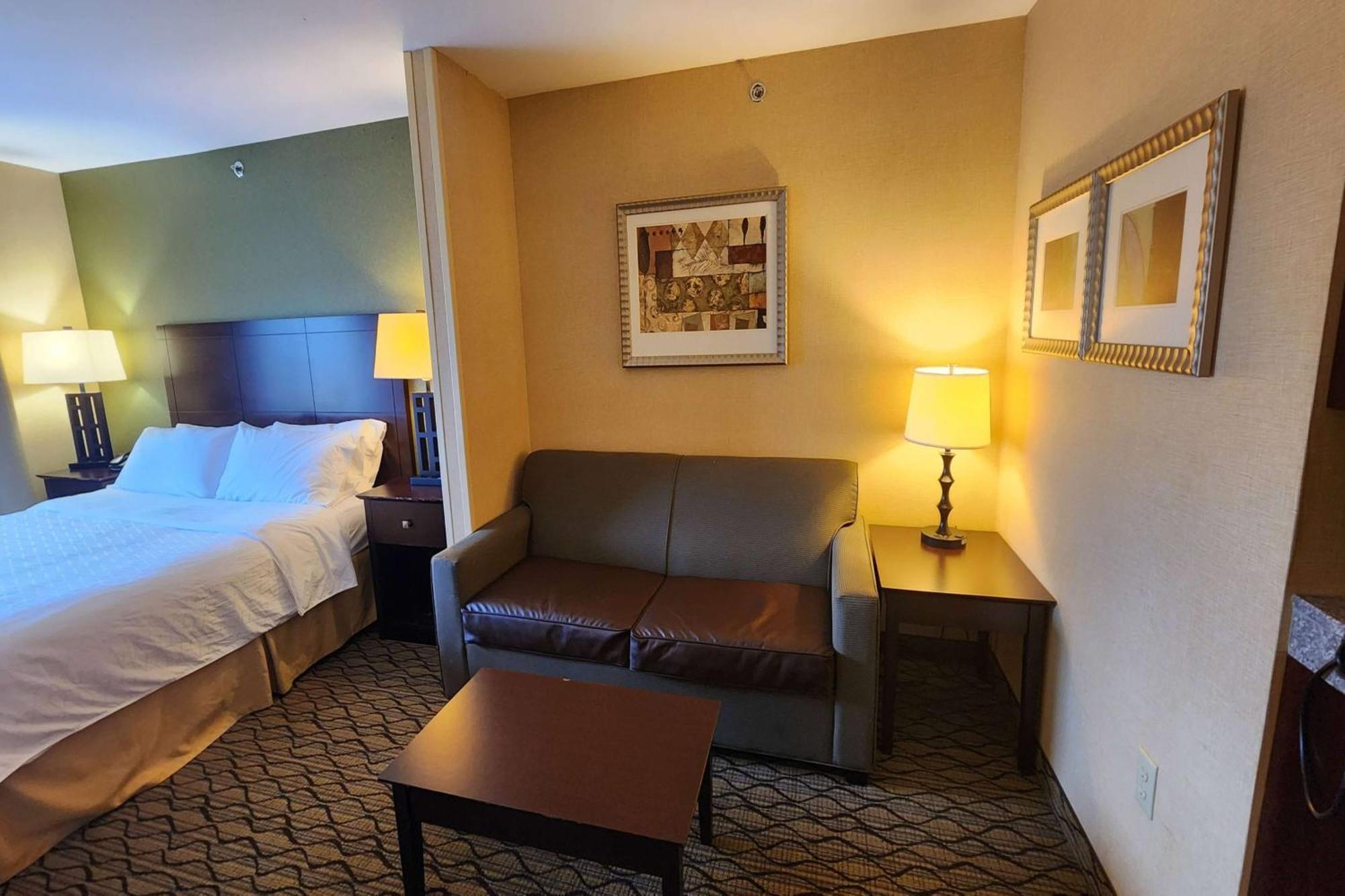 Wingate By Wyndham Kittanning Hotel Екстериор снимка