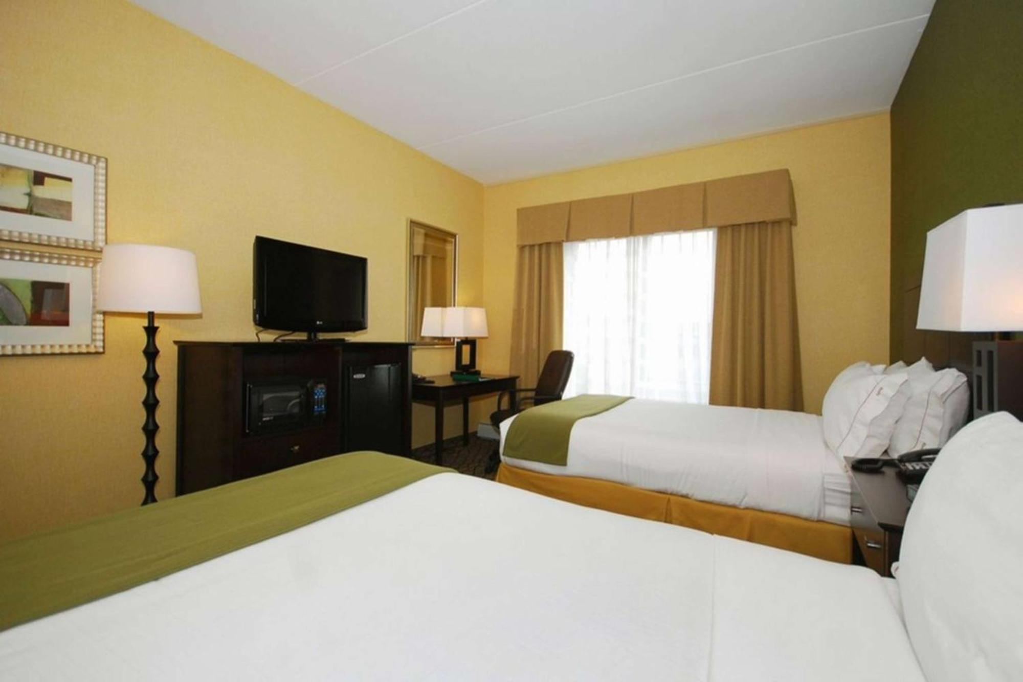 Wingate By Wyndham Kittanning Hotel Екстериор снимка